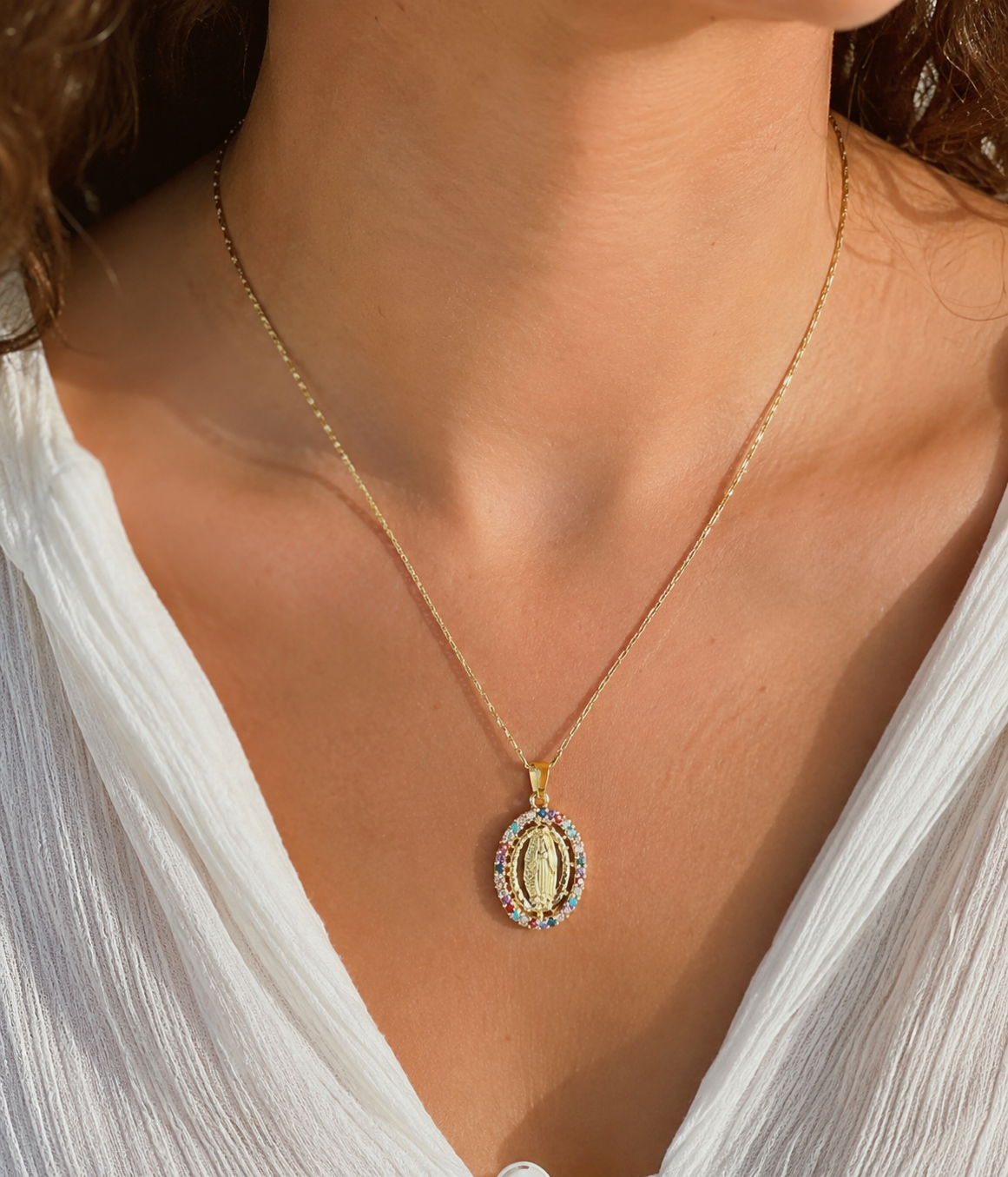 Collar de la Virgen chapado en oro