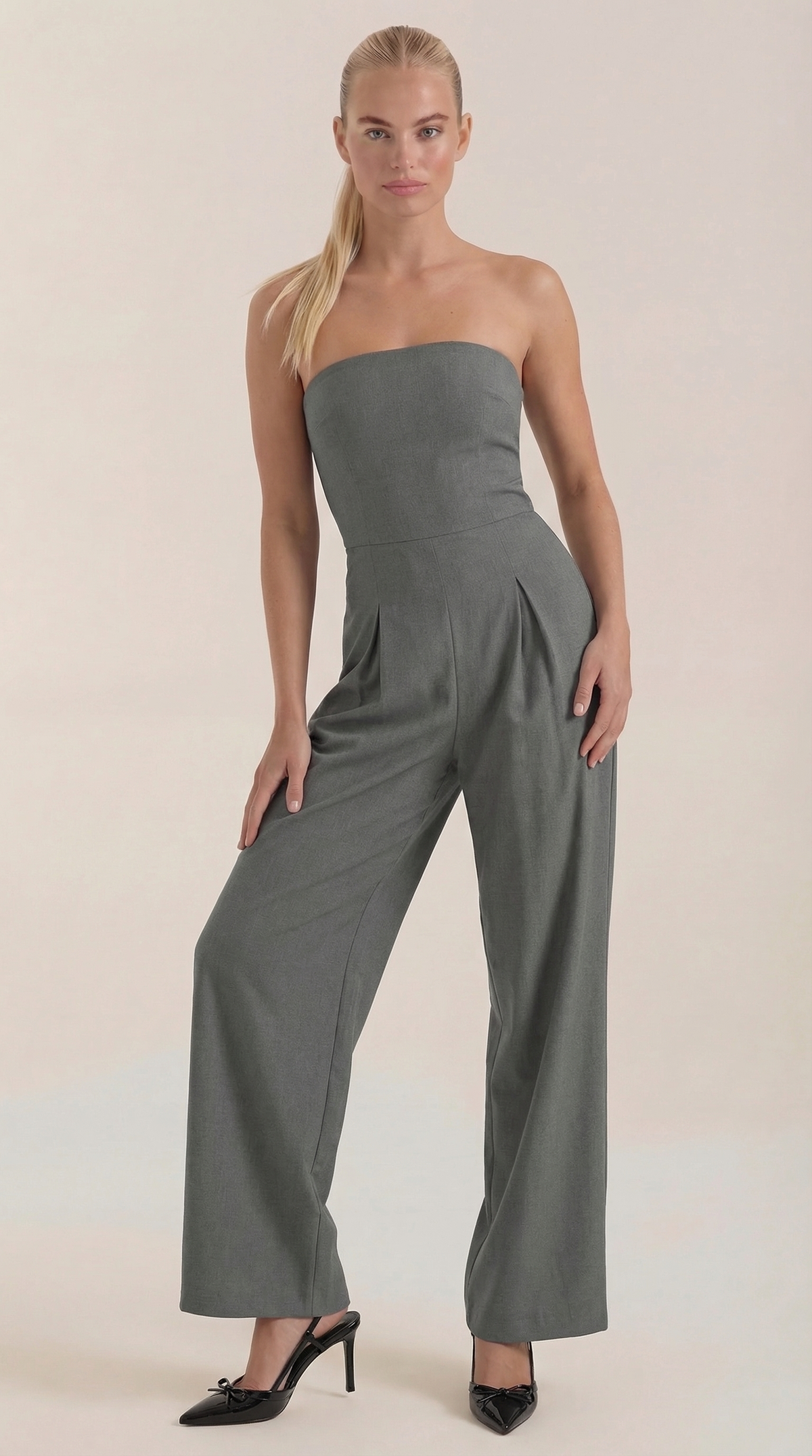 Mono Eliza Sin Tirantes con Pierna Amplia