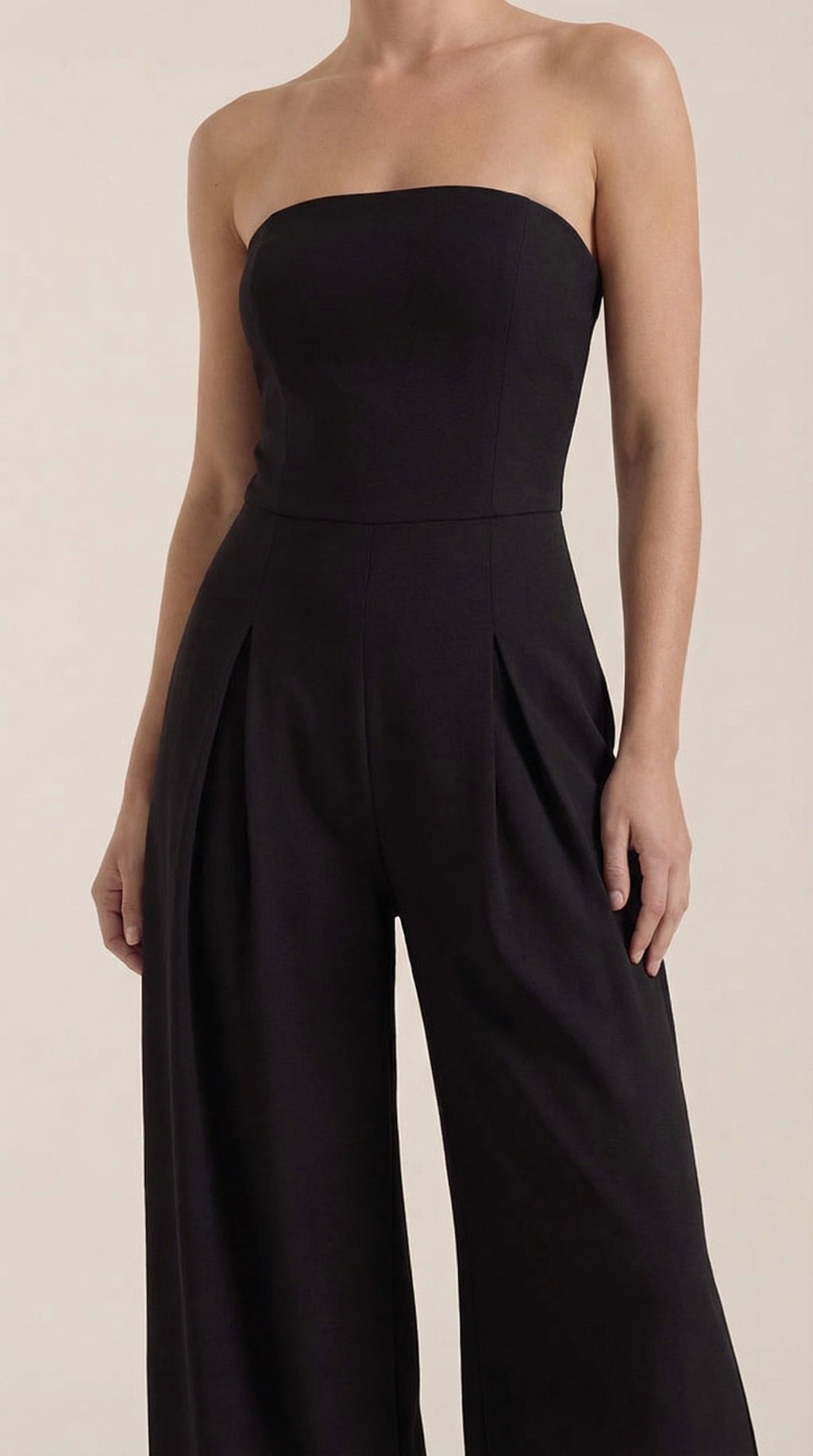 Mono Eliza Sin Tirantes con Pierna Amplia