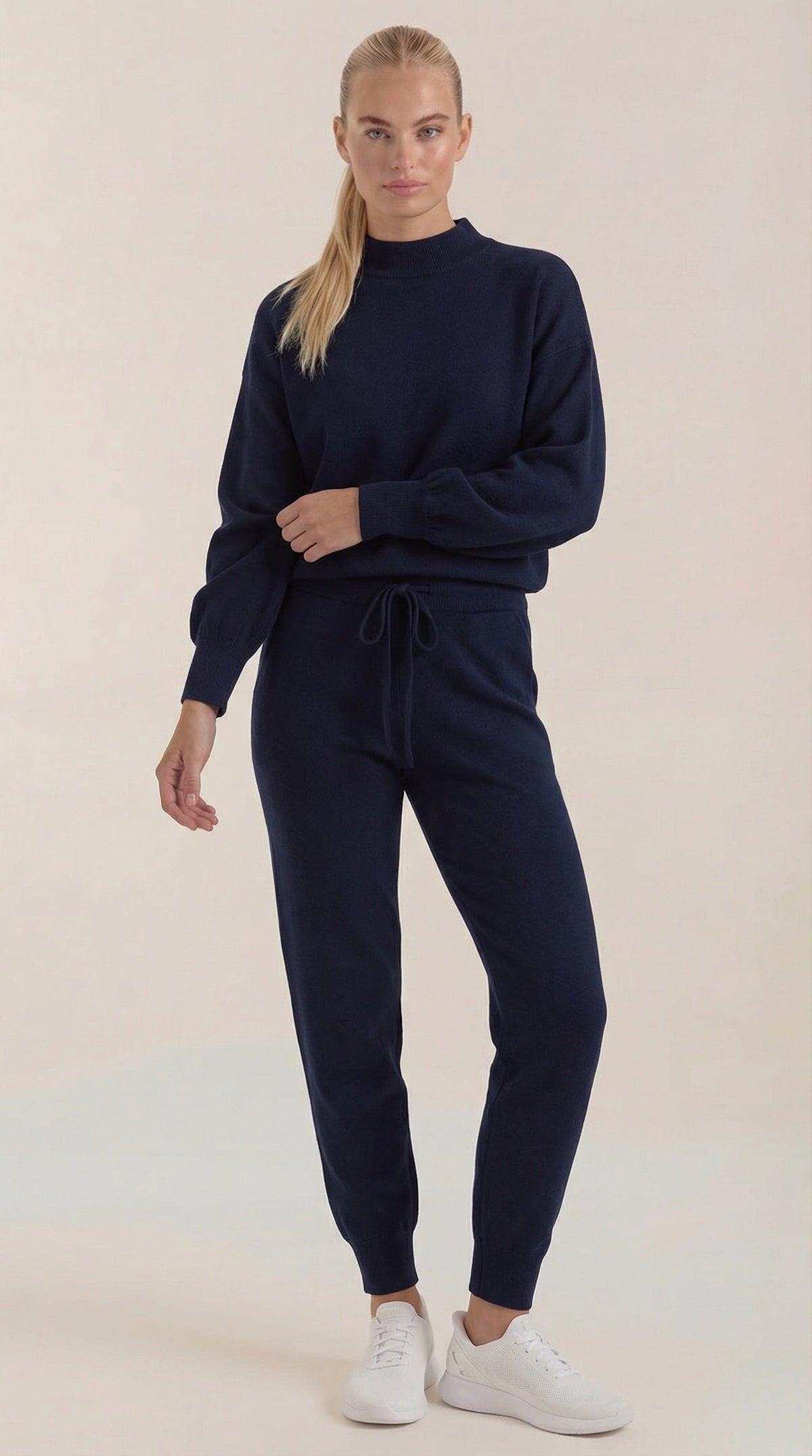 Conjunto Lounge Mavis Strick con Cuello Alto